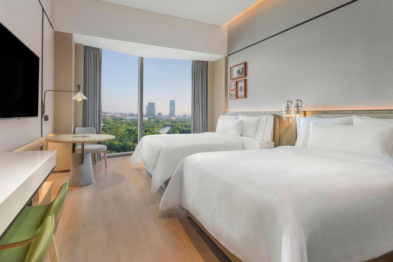 Element Guangzhou Baiyun Hotel Bagian luar foto